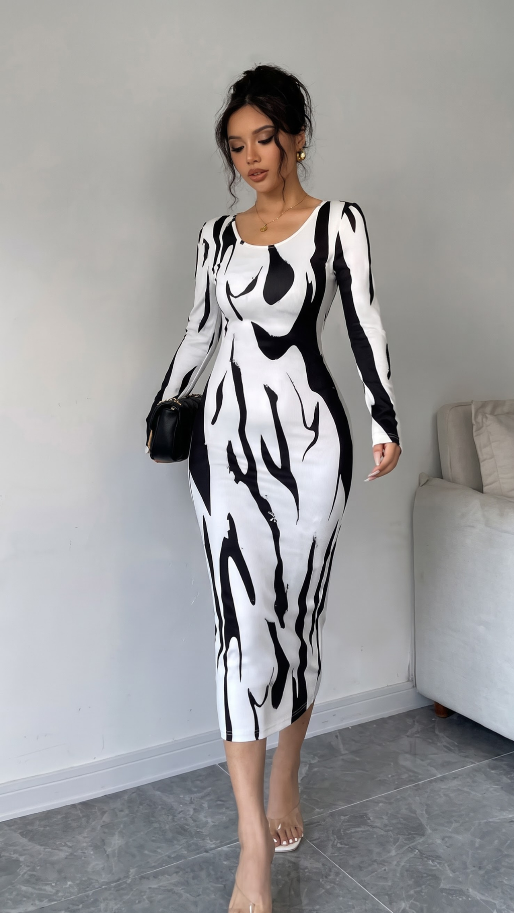 Black & White Abstract Print Midi Dress with Three-Quarter Sleeves