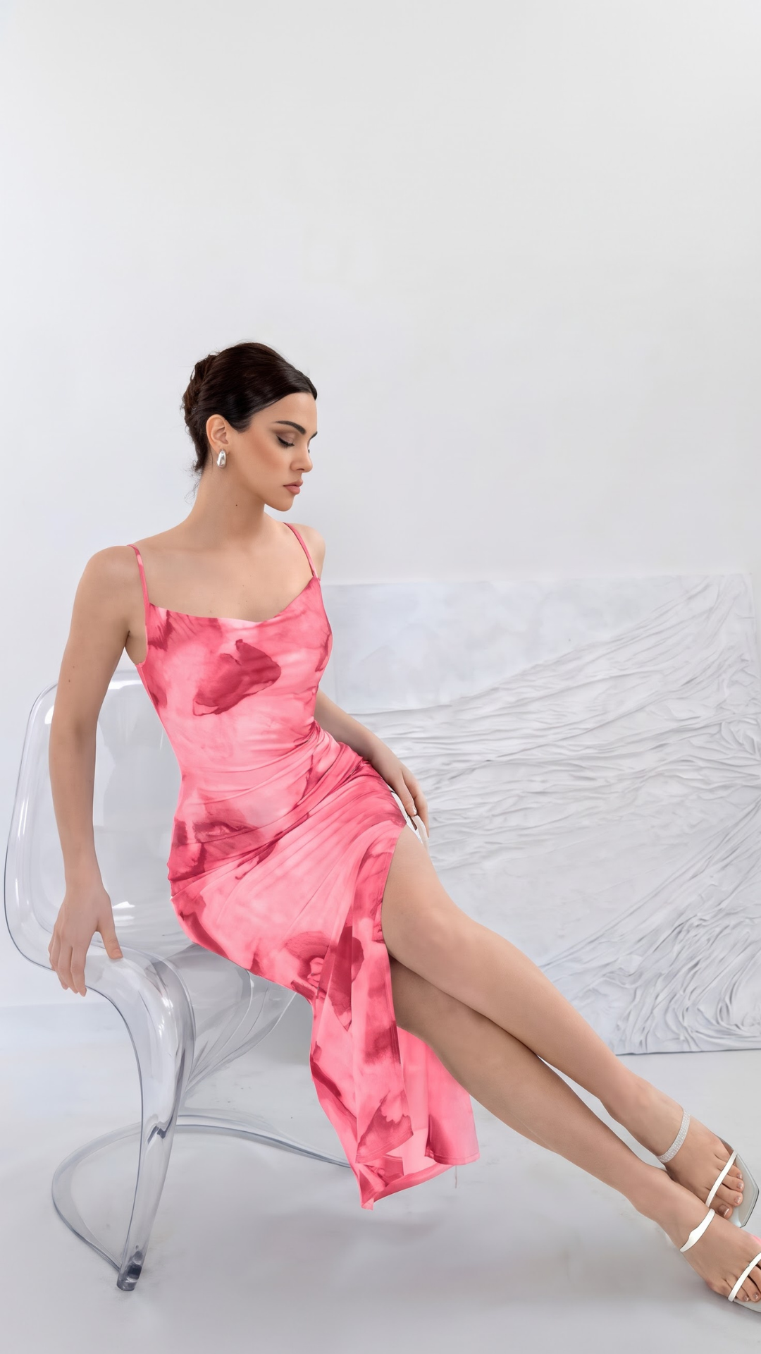 Pink Sleeveless Bodycon Mini Dress with Shoulder Straps