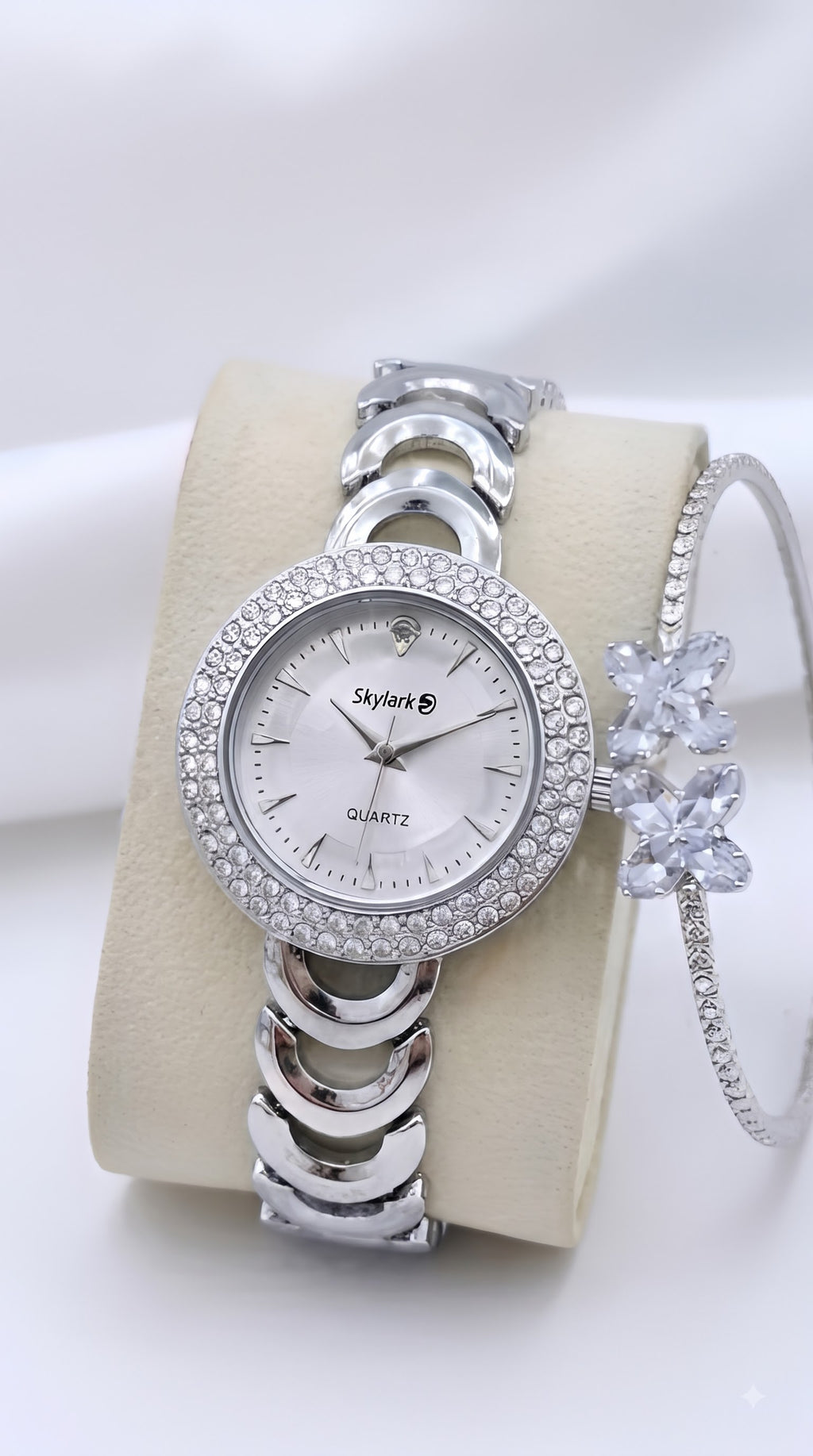 Jewelleza Silver Analog Watch with Free Bracelet for Women & Girls